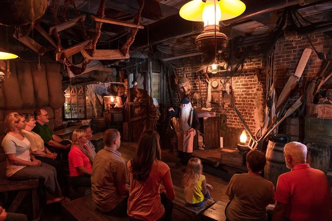 Savannah Ghosts & Gravestones Trolley Tour - The ghost stories: murder, mayhem, and a PG-13 line