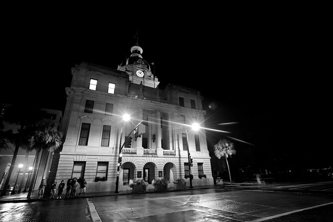Savannah Haunted Pub Crawl Walking Tour - Price and Value: What $34.99 Really Buys