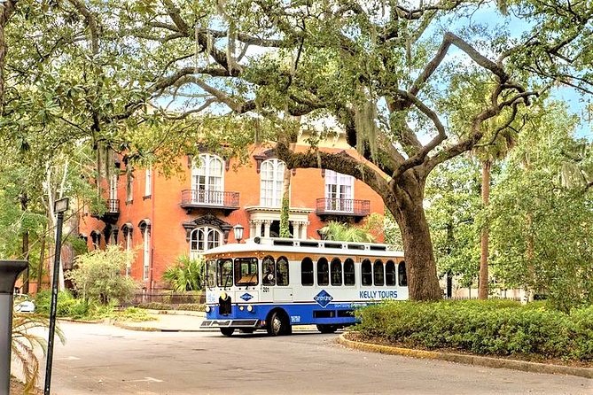 Savannah Land & Sea Combo: City Sightseeing Trolley Tour with Riverboat Cruise - Getting on board: 301 Martin Luther King Jr Blvd to River Street