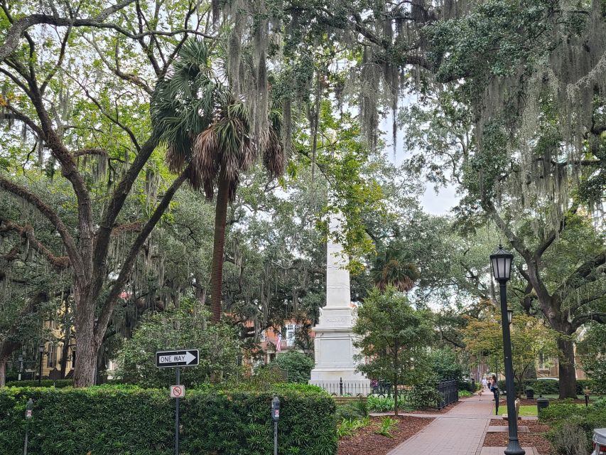 Savannah: Old Town Hop-On Hop-Off Trolley Tour - Practical comfort and timing tips that save your day