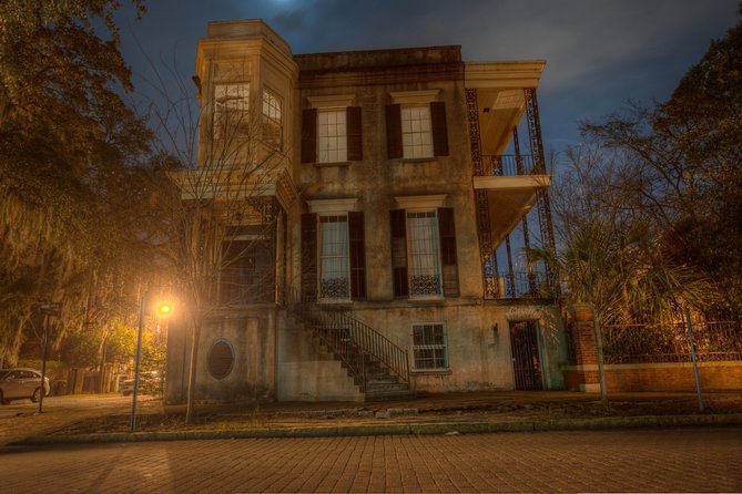 Savannah's Ghost City "Dead of Night" Walking Night Tour - Meeting in Johnson Square, where the night changes the mood