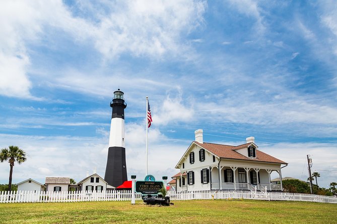 Savannah to Tybee Island with Dolphin Cruise - My practical verdict: should you book this dolphin and Tybee day trip?