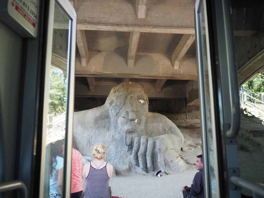 Seattle: City Highlights Tour - Discovery Park and Magnolia Bluff: views with a neighborhood feel