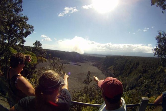 Small-Group Big Island Tour: Hawaii Volcanoes National Park and Kona Coffee Farm - Punalu’u Black Sand Beach: Green Sea Turtles and the Kind of Quiet You Want