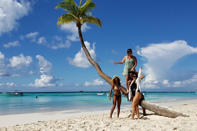 Small Group: Saona Island Full Day Tour - Saona’s Secret Beach Stops and Parque Nacional del Este