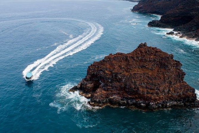Small Group Snorkeling Expedition South Kona - Sea Caves, Lava Tubes, and Captain-Led Hawaiian Storytelling