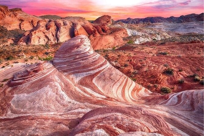 Small Group: Valley of Fire Half Day Tour from Las Vegas - Beehive Rock: geology that looks like it’s been designed
