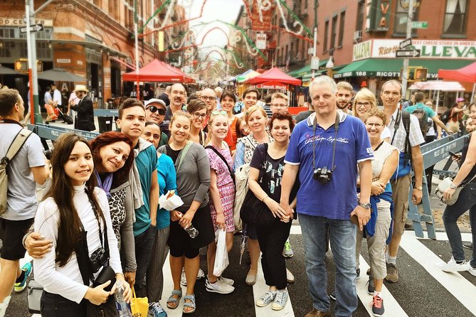 SoHo, Little Italy, and Chinatown Walking Tour in New York - Pacing, photos, and the art of not falling behind