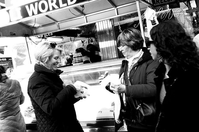 SoHo, Little Italy, and Chinatown Walking Tour in New York - What to look for in SoHo (and why you’ll remember it later)
