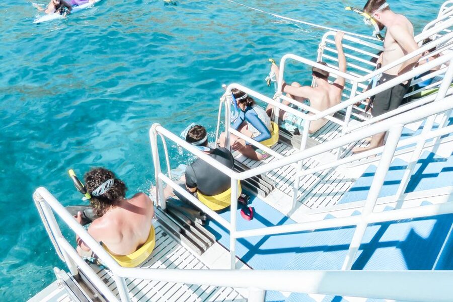 South Maui: Molokini Snorkeling Adventure - Breakfast and lunch on the water, not after