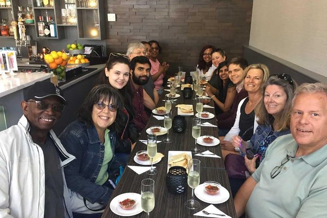 Southern Flavors Food, Pub Crawl, and History Walking Tour - The guide experience, and why Christina shows up so often