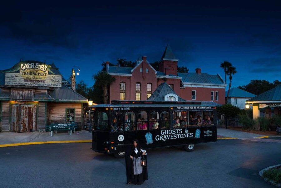 St. Augustine: Ghosts and Gravestones Old Town Trolley Tour - Key highlights worth your time