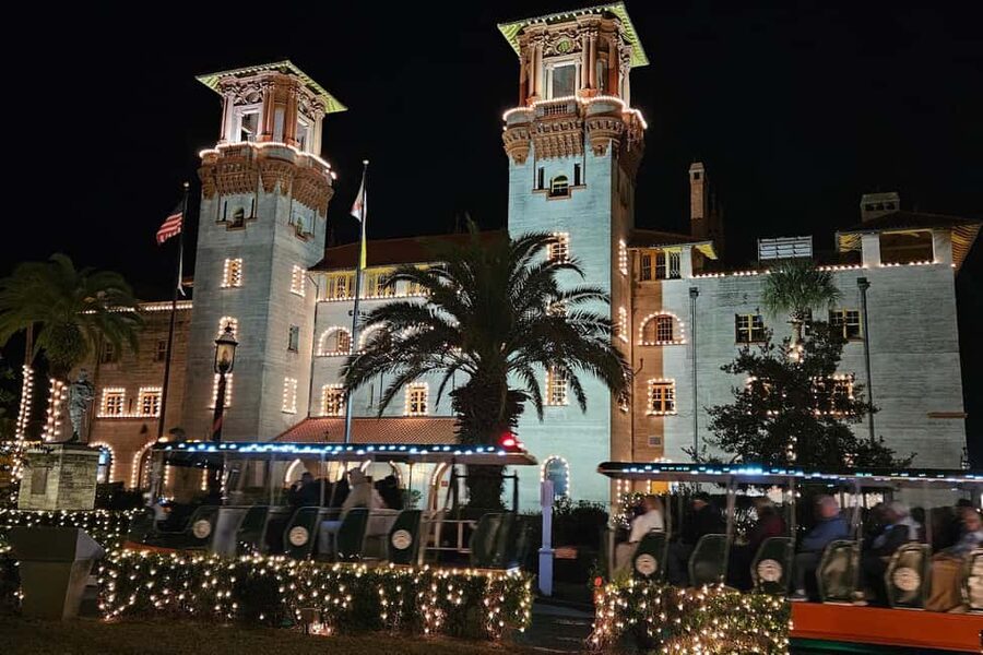 St Augustine: Nights of Lights Trolley Tour - The Drive-and-Sing Part: Caroling, Driver Energy, and the Contest Vote