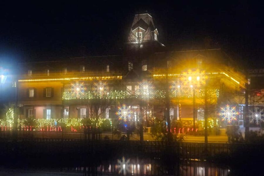 St Augustine: Nights of Lights Trolley Tour - The Magical Glasses and the Photo Effect