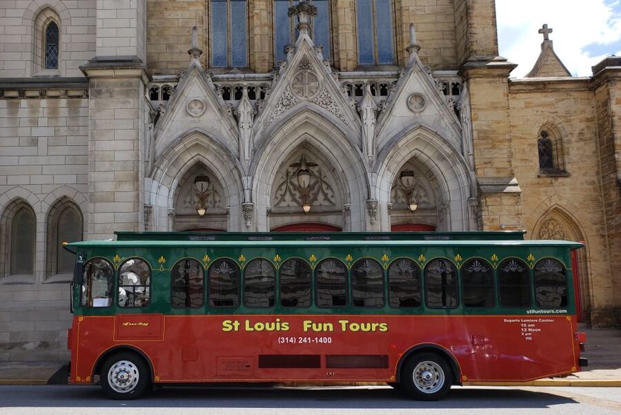 St Louis: 75-Minute City Trolley Tour - First stop: getting your bearings near Horseshoe Casino