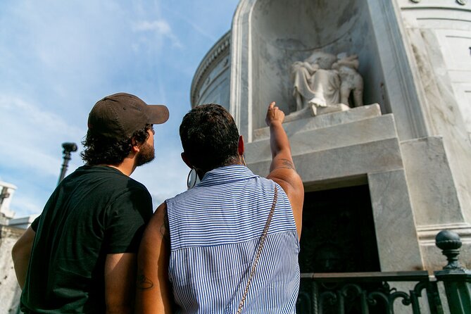 St. Louis Cemetery No. 1 Official Walking Tour - Timing, walking pace, and the rules that affect your photos