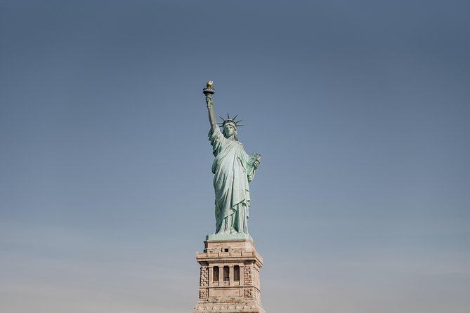 Statue of Liberty and Ellis Island Guided Tour with Ferry - Choosing Express vs Full: How to Match Your Day
