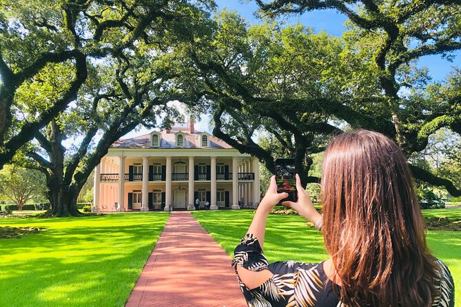 Swamp Boat Ride and Oak Alley Plantation Tour from New Orleans - Oak Alley Plantation House Rules, Photo Strategy, and Your Time on the Grounds
