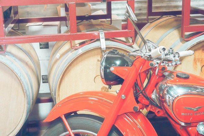 Temecula Valley Wine Tour with Tastings & Lunch Included - De Portola Wine Trail: the last tasting, where atmosphere can get memorable