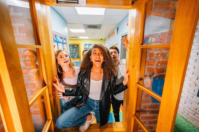 The Escape Game Houston: 60-Minute Adventures at The Galleria - Small group size and shared rooms: manage the vibe