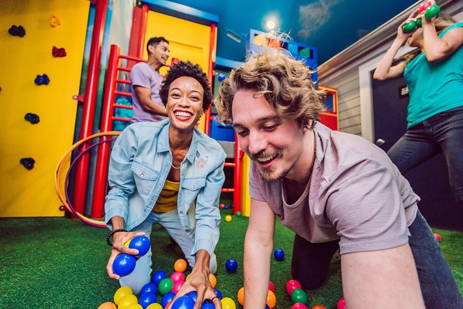 The Escape Game Houston: Epic 60-Minute Adventures at City Centre - What really happens in the room: clues, teamwork, and a guide who knows when to help