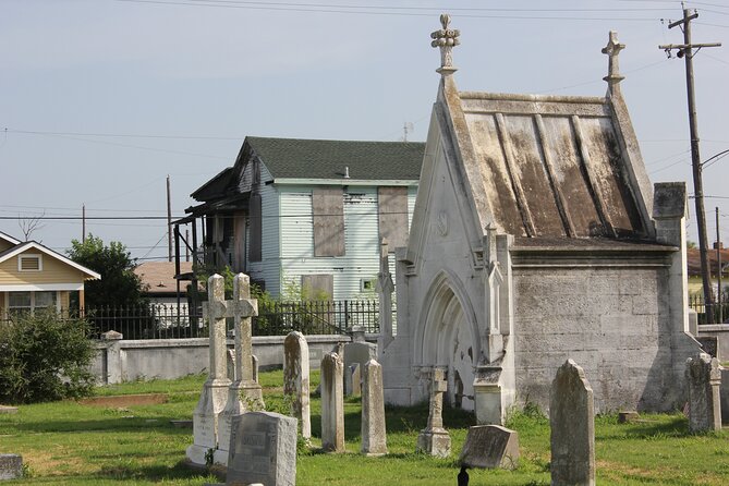 The Galveston Cemetery Tour - Walk With The Dead! - What you might notice: orbs, faces, and the history thread