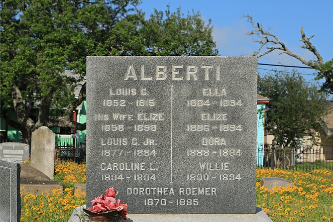The Galveston Cemetery Tour - Walk With The Dead! - Meeting point at 40th Street and Avenue K, then back again