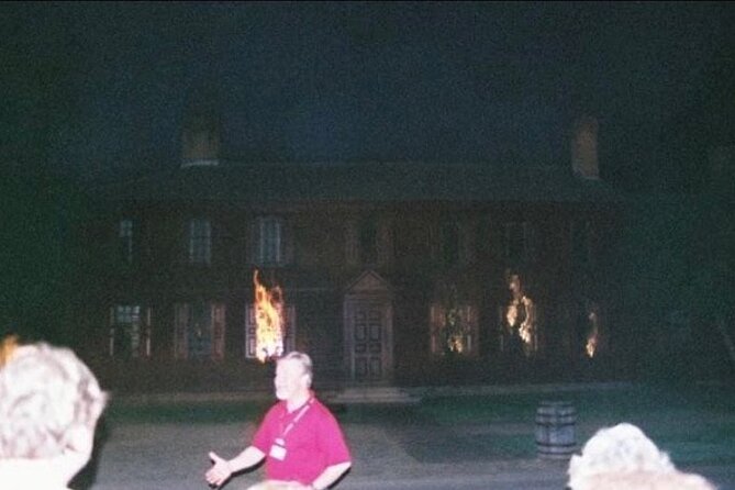 The Original Ghosts of Williamsburg Tour - What makes the guides different: interaction, pace, and presence