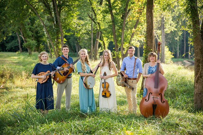 The Petersens at The Little Opry Theatre in Branson - Key things to know before you go