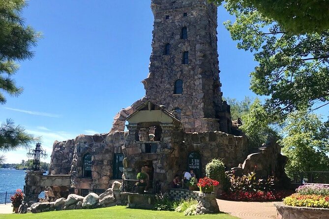 The Ultimate Heart of 1000 Islands Sightseeing Boat Tour - Price and Value: Why $82 Can Feel Reasonable for This Many Included Stops