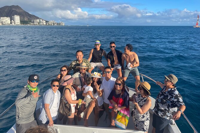 Turtle Canyon Snorkel Adventure in Waikiki, Oahu - Turtle Canyon snorkeling off Waikiki, minus the long haul