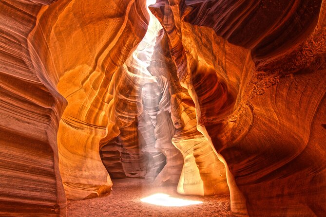Upper Antelope Canyon Tour-AACT - How check-in and the meeting point work in Page, AZ