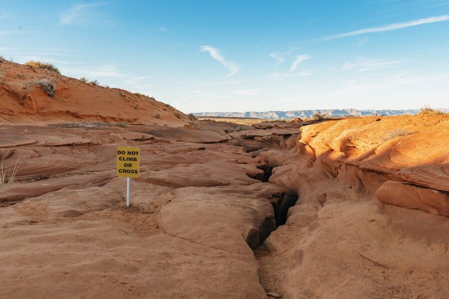 Vegas: Antelope Canyon & Horseshoe Bend Tour at Golden Hour - Glen Canyon Dam overlook: the big panoramic finale near Page