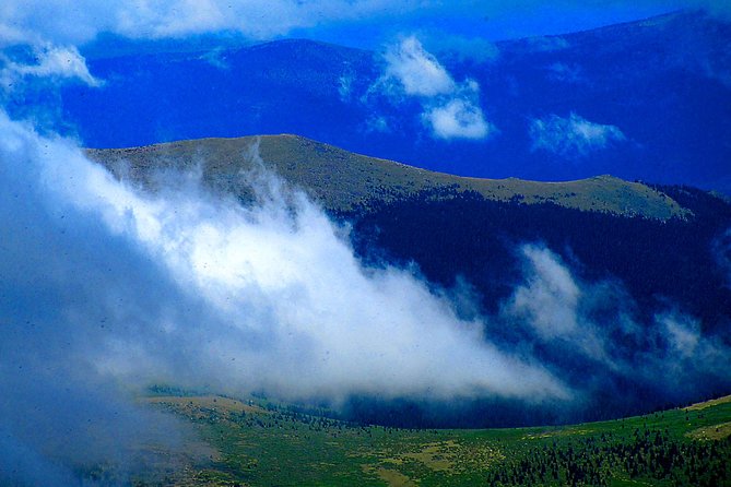 Visit Red Rocks Park, Continental Divide & Breckenridge - What the guides do that makes the day better