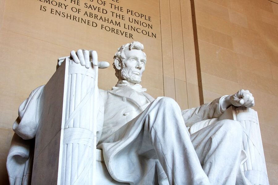 Washington DC: Bus Tour to the Highlights of the Capital - Who makes the tour feel premium: guide names you may hear