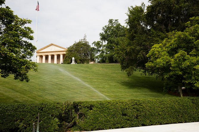 Washington DC Highlights, 1-Day Tour from NYC - Capitol, Senate, and White House Viewpoints, With Security as the Wild Card