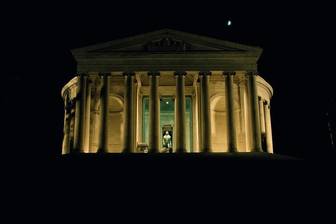 Washington DC Monuments by Moonlight Tour by Trolley - Union Station versus Washington Welcome Center, pick the one you can reach fast