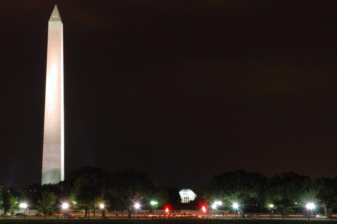 Washington DC Moonlight Tour by Electric Cart - Washington Monument: Quick Stop, Big Impact