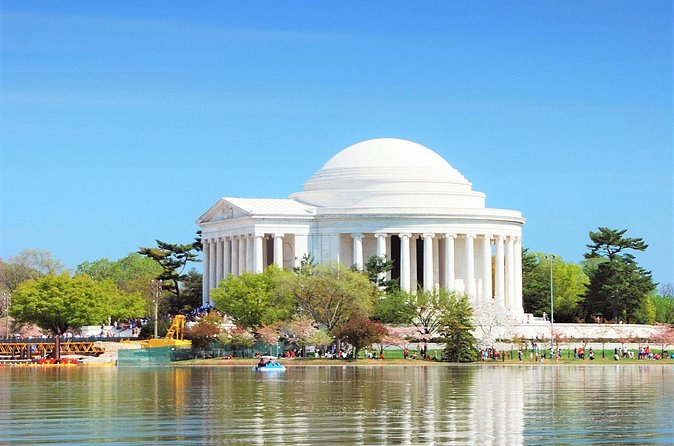 Washington DC "See the City" Guided Sightseeing Segway Tour - World War II and Washington Monument: quick stops that still make your photos better