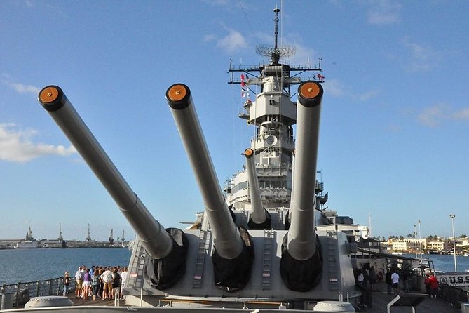 WWII Pearl Harbor Heroes Deluxe Tour - USS Bowfin Submarine: The Silent Service Experience You Can Actually Feel