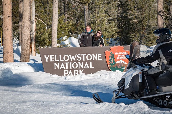 Yellowstone Old Faithful Full-Day Snowmobile Tour from Jackson Hole - West Thumb Geyser Basin: geothermal variety and Yellowstone Lake views